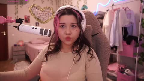 roxysuh online show from 9, 4, 2026