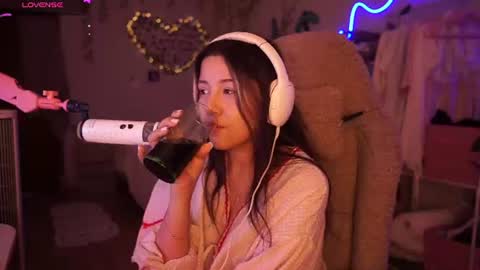 roxysuh online show from 7, 8, 2026
