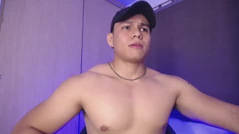 Snapshot of roy__constance chatting on 28, 2, 2025 Roy Constance online show from 28, 2, 2025