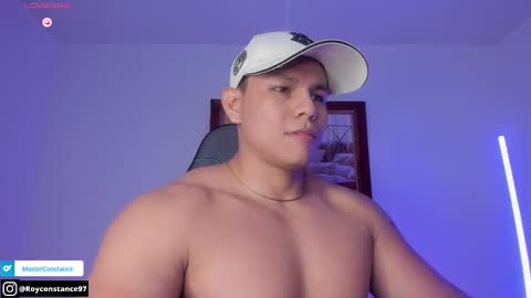 Snapshot of roy__constance chatting on 19, 9, 2025 Roy Constance online show from 19, 9, 2025