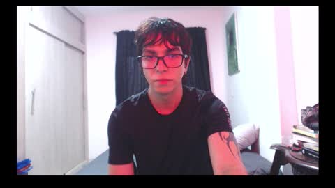 Snapshot of roy__hard chatting on 27, 3, 2026 ROY HARD online show from 27, 3, 2026