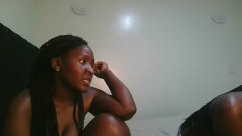 Snapshot of royal_goddes2 chatting on 24, 6, 2026 royal_goddes2 online show from 24, 6, 2026