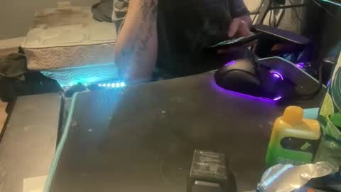 Royalty13m online show from 19, 11, 2025