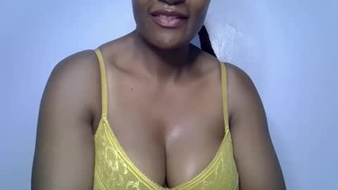 Snapshot of rozie34 chatting on 4, 5, 2026 rozie34 online show from 4, 5, 2026