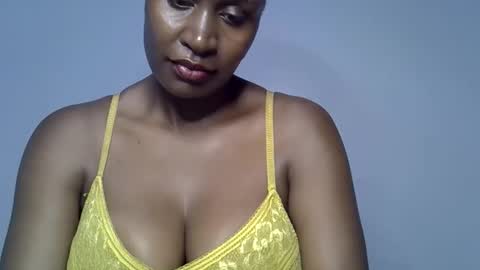 Snapshot of rozie34 chatting on 10, 5, 2026 rozie34 online show from 10, 5, 2026