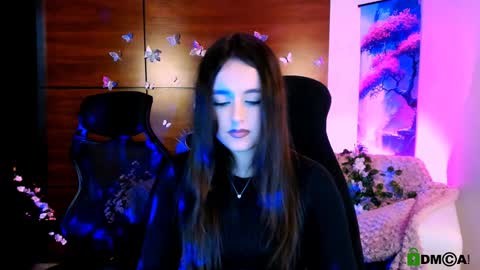 Snapshot of rozmary_ket chatting on 6, 1, 2025 Im Rozmary nice to meet you 3 online show from 6, 1, 2025