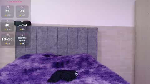 Snapshot of ruby__redd chatting on 21, 12, 2025 Ruby and Vanie online show from 21, 12, 2025