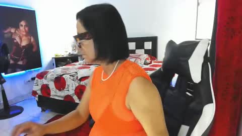 Snapshot of rubybonnet_ chatting on 9, 9, 2025 Ruby bonnet online show from 9, 9, 2025