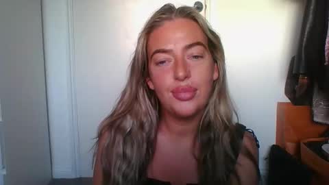 Snapshot of rubyredxxxoxxx chatting on 4, 10, 2025 rubyredxxxoxxx online show from 4, 10, 2025