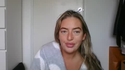 Snapshot of rubyredxxxoxxx chatting on 18, 10, 2025 rubyredxxxoxxx online show from 18, 10, 2025