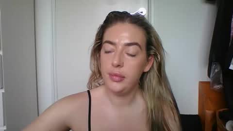 Snapshot of rubyredxxxoxxx chatting on 11, 11, 2025 rubyredxxxoxxx online show from 11, 11, 2025