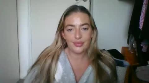 Snapshot of rubyredxxxoxxx chatting on 27, 11, 2025 rubyredxxxoxxx online show from 27, 11, 2025