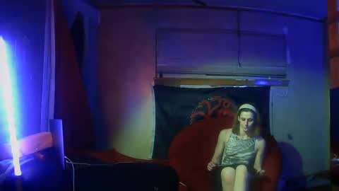 Tatiana Svitlonokav online show from 4, 12, 2024