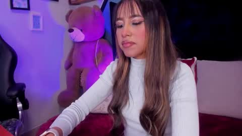 Snapshot of rue_zue chatting on 23, 11, 2025 rue_zue online show from 23, 11, 2025