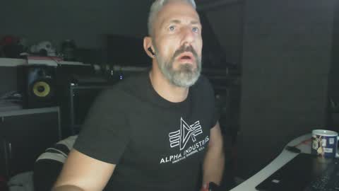 Chico que rico Caliente online show from 7, 1, 2025