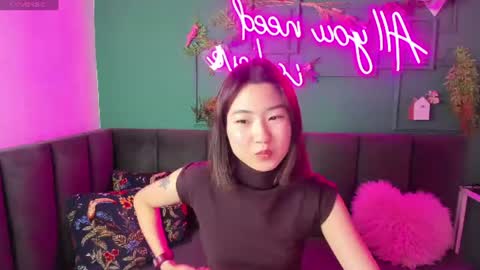 Snapshot of runi_asian chatting on 19, 6, 2026 Runi online show from 19, 6, 2026