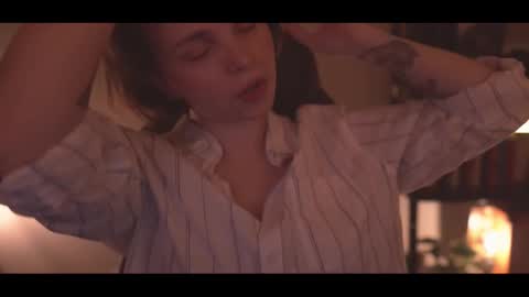 Elena online show from 15, 11, 2025