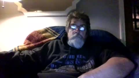 Snapshot of runningaround60 chatting on 1, 12, 2025 runningaround60 online show from 1, 12, 2025