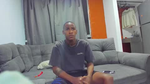 Snapshot of runnyx_09 chatting on 25, 10, 2025 Runnix online show from 25, 10, 2025