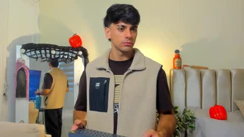 Russ online show from 6, 10, 2025