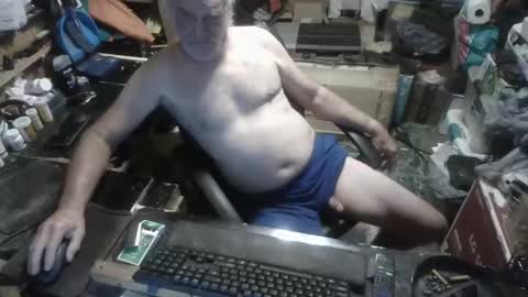 Snapshot of russtenail21 chatting on 15, 9, 2025 Russtenail21 online show from 15, 9, 2025