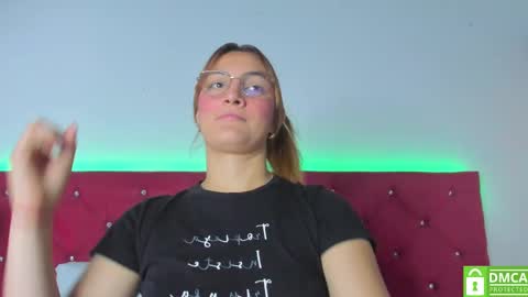 Snapshot of ruth_harvey chatting on 2, 3, 2025 Ruth online show from 2, 3, 2025