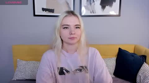 ruthbryant online show from 14, 11, 2025