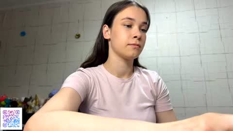 Snapshot of ruthhoward chatting on 30, 6, 2026 Mia online show from 30, 6, 2026