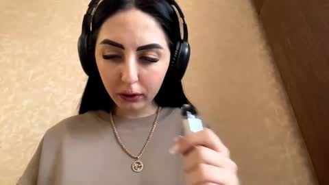 Snapshot of ruthmarron chatting on 10, 11, 2025 Cindy online show from 10, 11, 2025