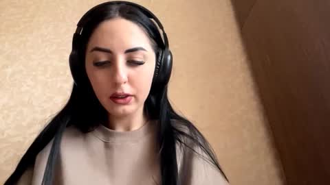 Snapshot of ruthmarron chatting on 11, 11, 2025 Cindy online show from 11, 11, 2025