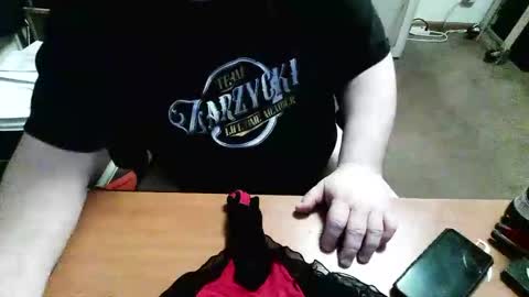 Snapshot of rwzar_1965 chatting on 7, 4, 2026 rwzar_1965 online show from 7, 4, 2026