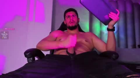 Snapshot of ryan_evanns chatting on 14, 9, 2025 R Y A N online show from 14, 9, 2025