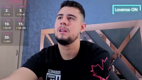 Snapshot of ryan_evanns chatting on 8, 10, 2025 R Y A N online show from 8, 10, 2025