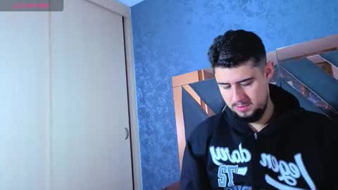 Snapshot of ryan_evanns chatting on 11, 11, 2025 R Y A N online show from 11, 11, 2025