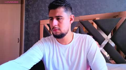 Snapshot of ryan_evanns chatting on 12, 11, 2025 R Y A N online show from 12, 11, 2025