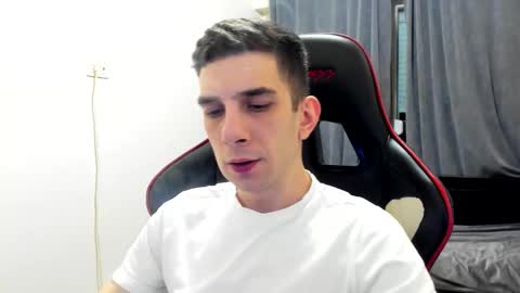 Snapshot of ryandusk chatting on 22, 11, 2025 Andrew C. online show from 22, 11, 2025