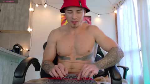 Ryan Blue ig ryannblue online show from 25, 10, 2025