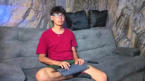 Snapshot of ryann_wolf chatting on 7, 7, 2026 ryann_wolf online show from 7, 7, 2026