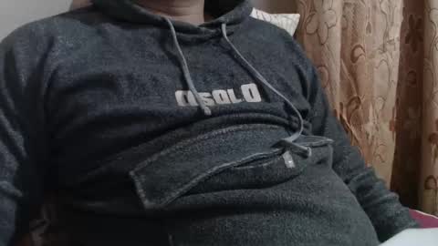 Snapshot of ryans31 chatting on 5, 1, 2025 Sexy Boy Toy online show from 5, 1, 2025