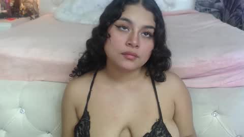 Snapshot of rylierouse chatting on 28, 11, 2025 rylierouse online show from 28, 11, 2025