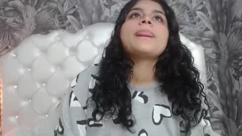 Snapshot of rylierouse chatting on 30, 11, 2025 rylierouse online show from 30, 11, 2025