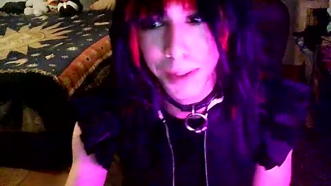 Snapshot of s0ft_s3rv chatting on 31, 10, 2025 Softie 3 online show from 31, 10, 2025