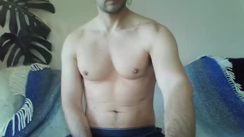 Snapshot of s43_ chatting on 22, 10, 2025 s43_ online show from 22, 10, 2025