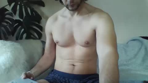 Snapshot of s43_ chatting on 28, 10, 2025 s43_ online show from 28, 10, 2025