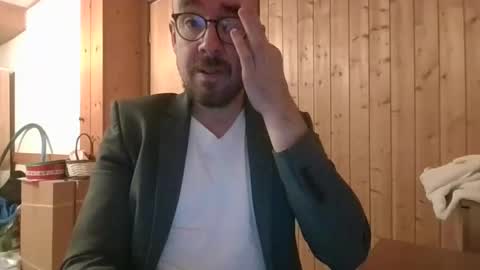 s_i_q online show from 16, 9, 2025