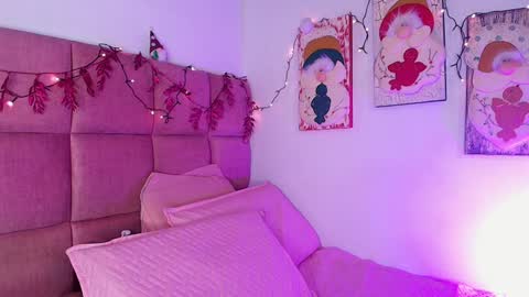 Snapshot of s_samanthax chatting on 12, 12, 2024 Samantha online show from 12, 12, 2024