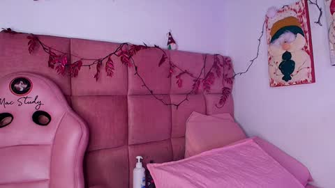 Snapshot of s_samanthax chatting on 19, 12, 2024 Samantha online show from 19, 12, 2024