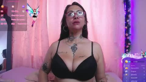 Snapshot of saalomee_1 chatting on 31, 12, 2024 saalomee 1 online show from 31, 12, 2024