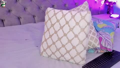 Snapshot of saamyreyes chatting on 5, 1, 2025 Saamy Reyes online show from 5, 1, 2025