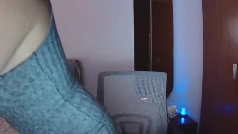 Snapshot of saarah_tailor chatting on 2, 3, 2026 Saraah Tailor online show from 2, 3, 2026